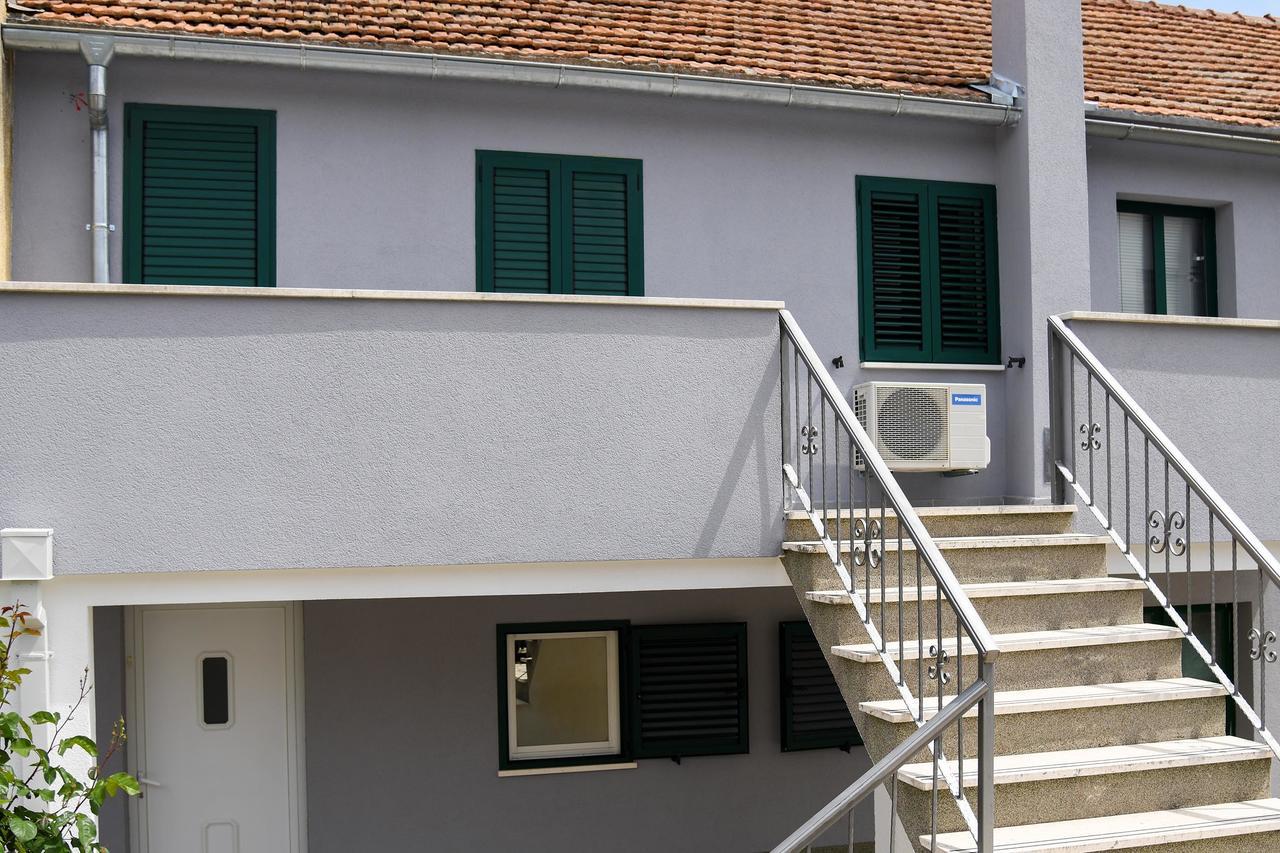 Holiday House Mala Sinj Exteriör bild